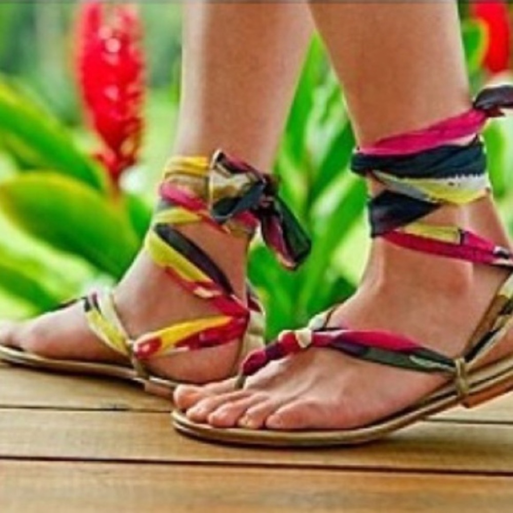 Ugg Khloe sandals